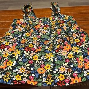 SHEIN blouse size 3x.  Floral polyester